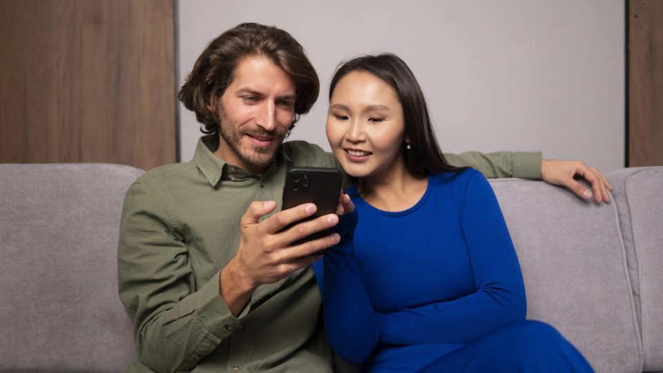 Retrain Your Feed: Edit Digital Inputs That Undercut Love Retrain Your Feed: Edit Digital Inputs That Undercut Love