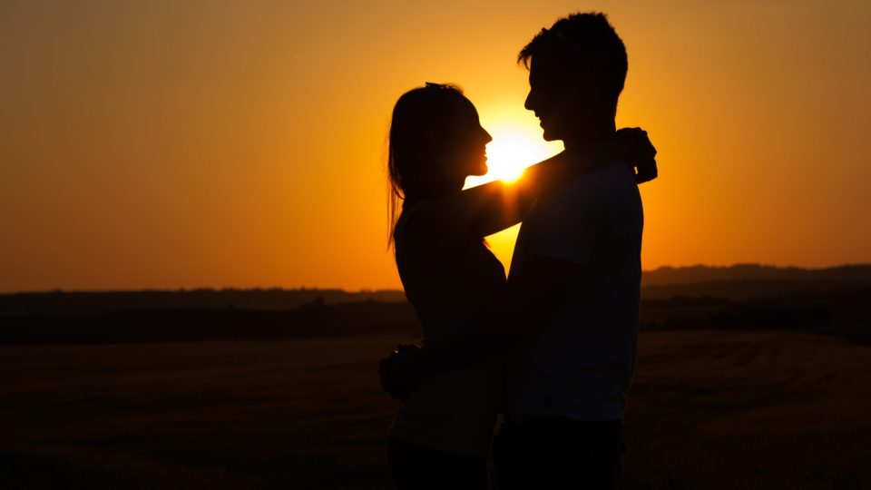 When Hope Feels Impossible: Why Future-Visualization Backfires (and What Works Instead)