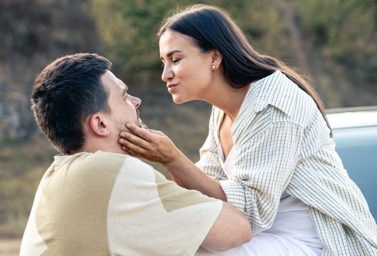 Who Should Apologize First in Marriage- Why the Question Itself Keeps You Stuck